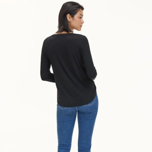 *2 For $20*  NWOT Reitmans R Essentials V Neck Top - Picture 4 of 8